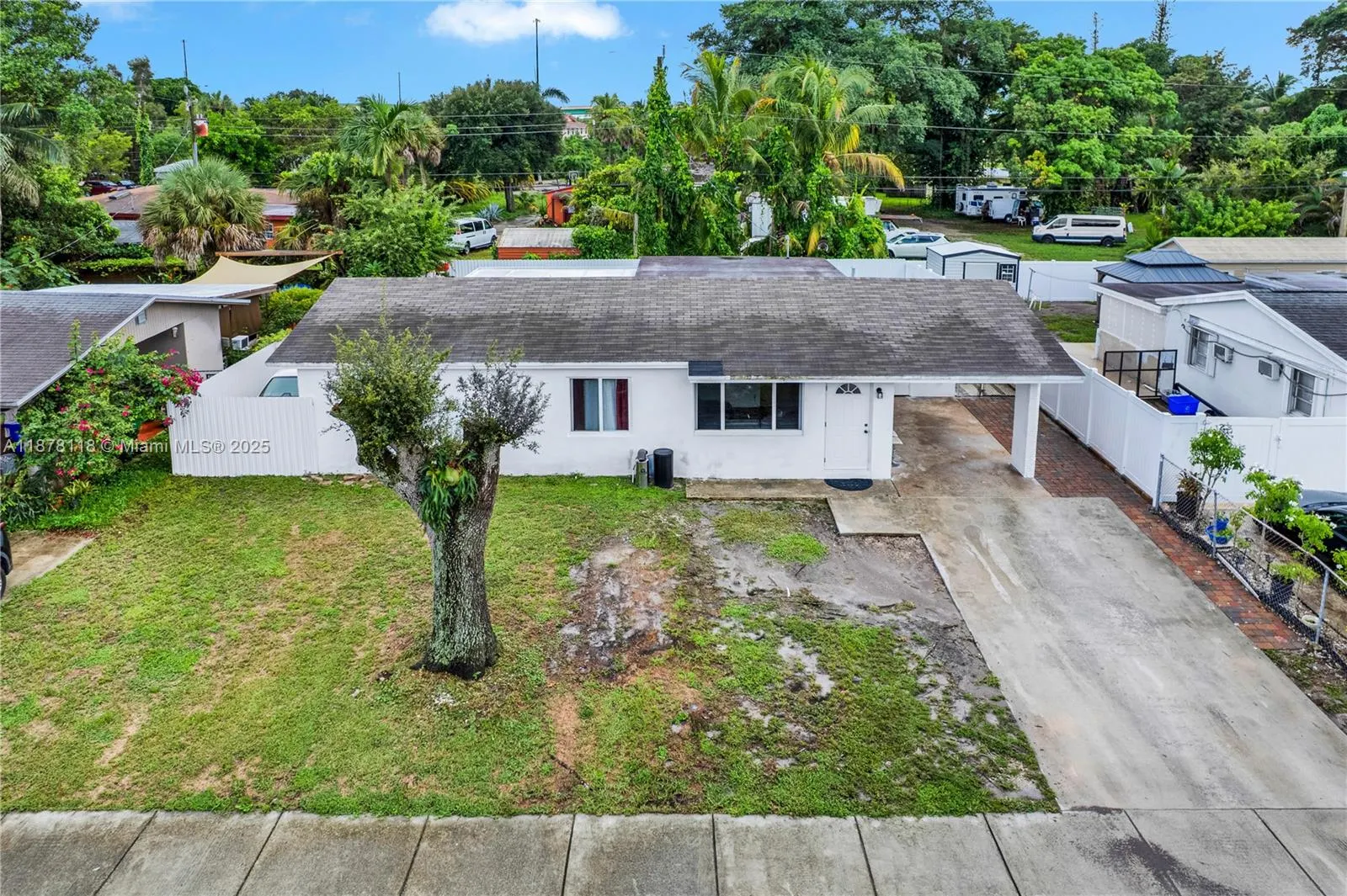 4390 SW 24th St