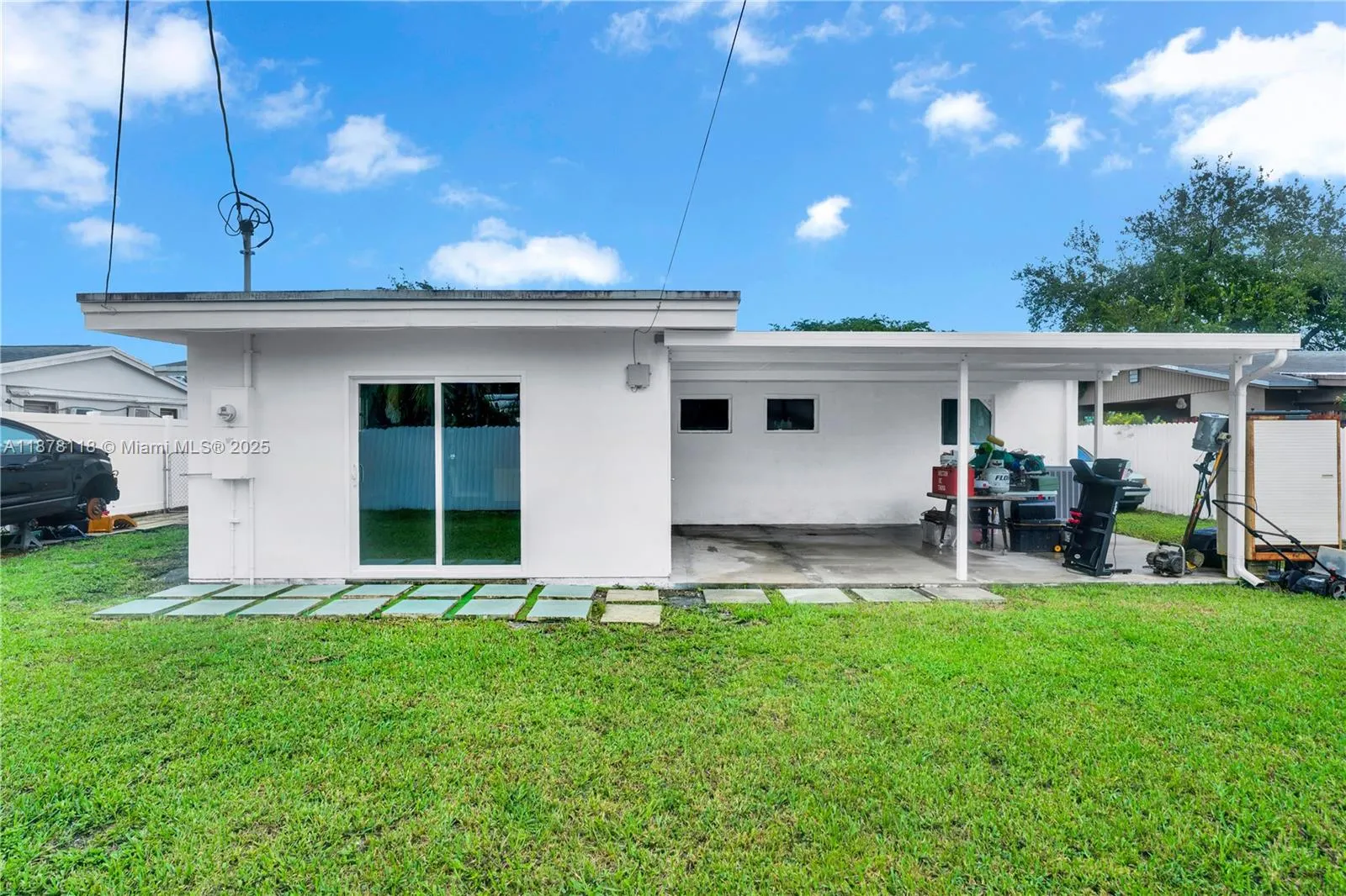 4390 SW 24th St