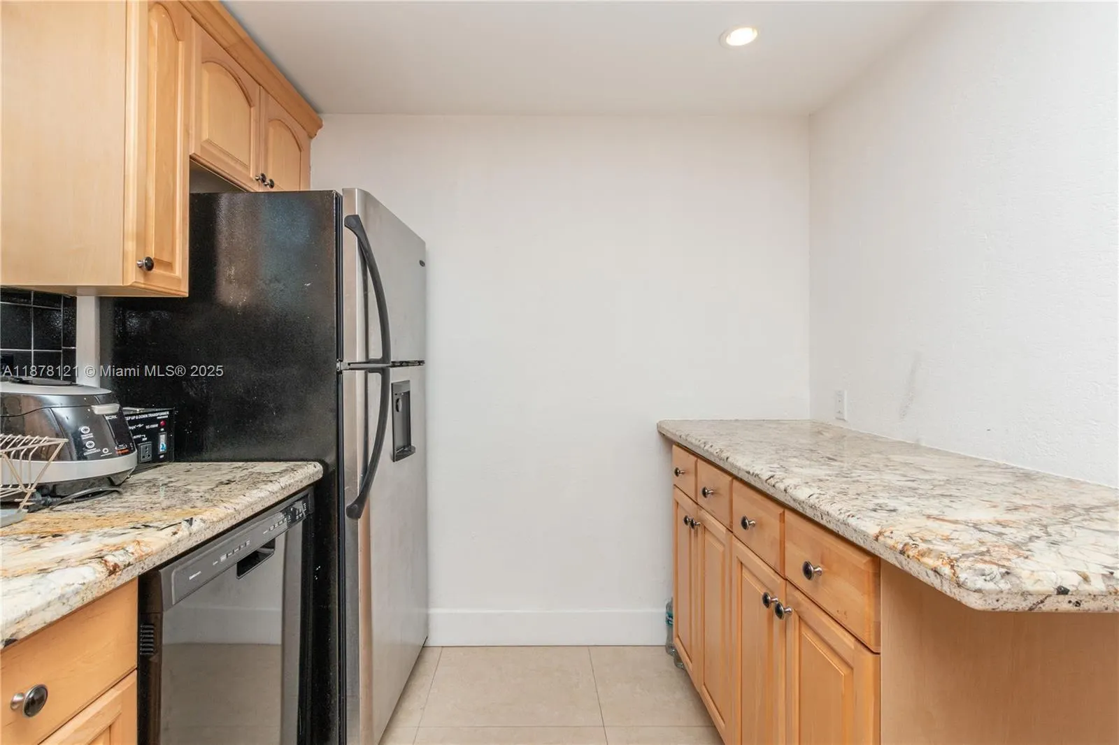 1750 James Ave, #6D