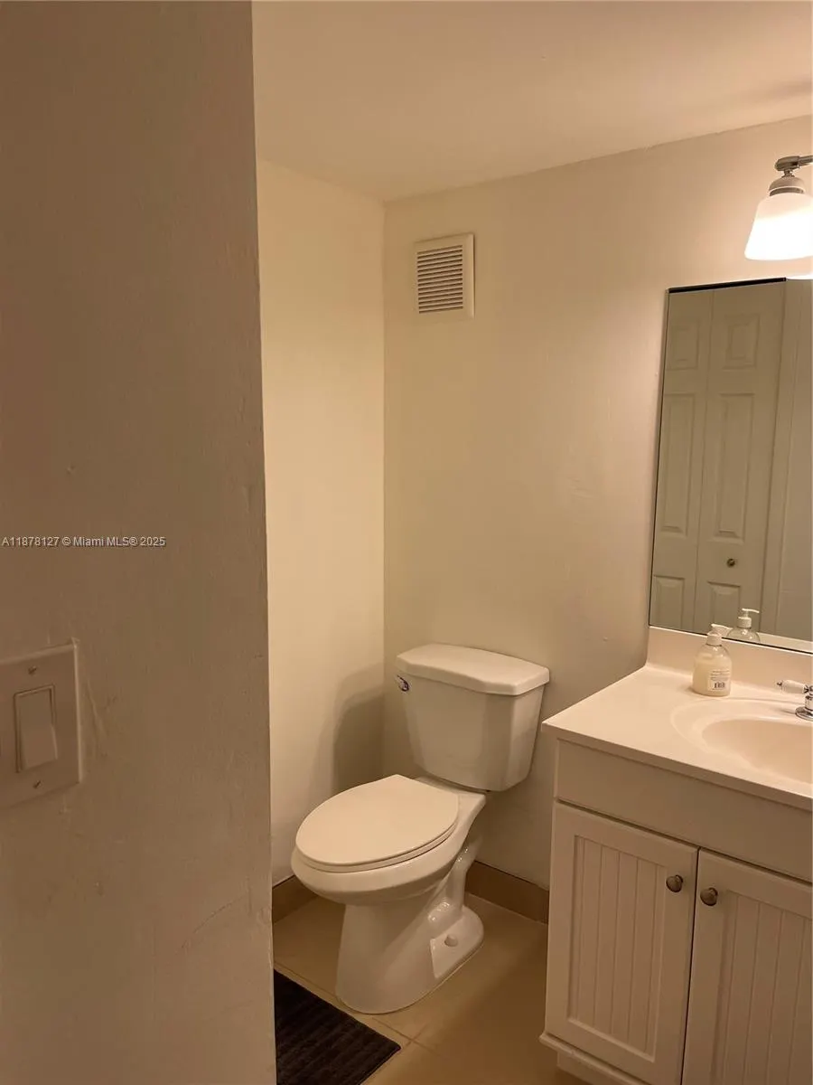 16500 Golf Club Rd, #101