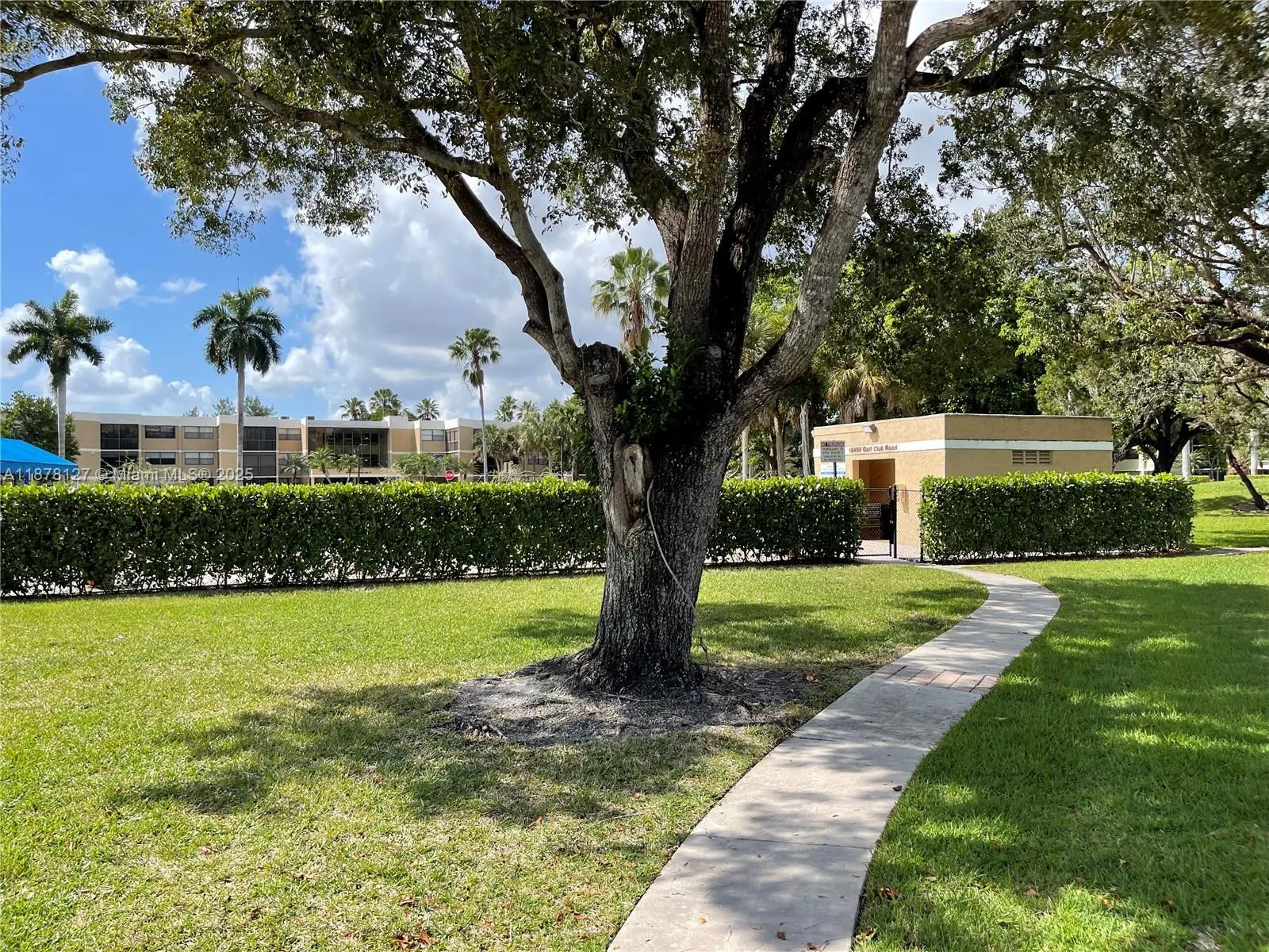 16500 Golf Club Rd, #101
