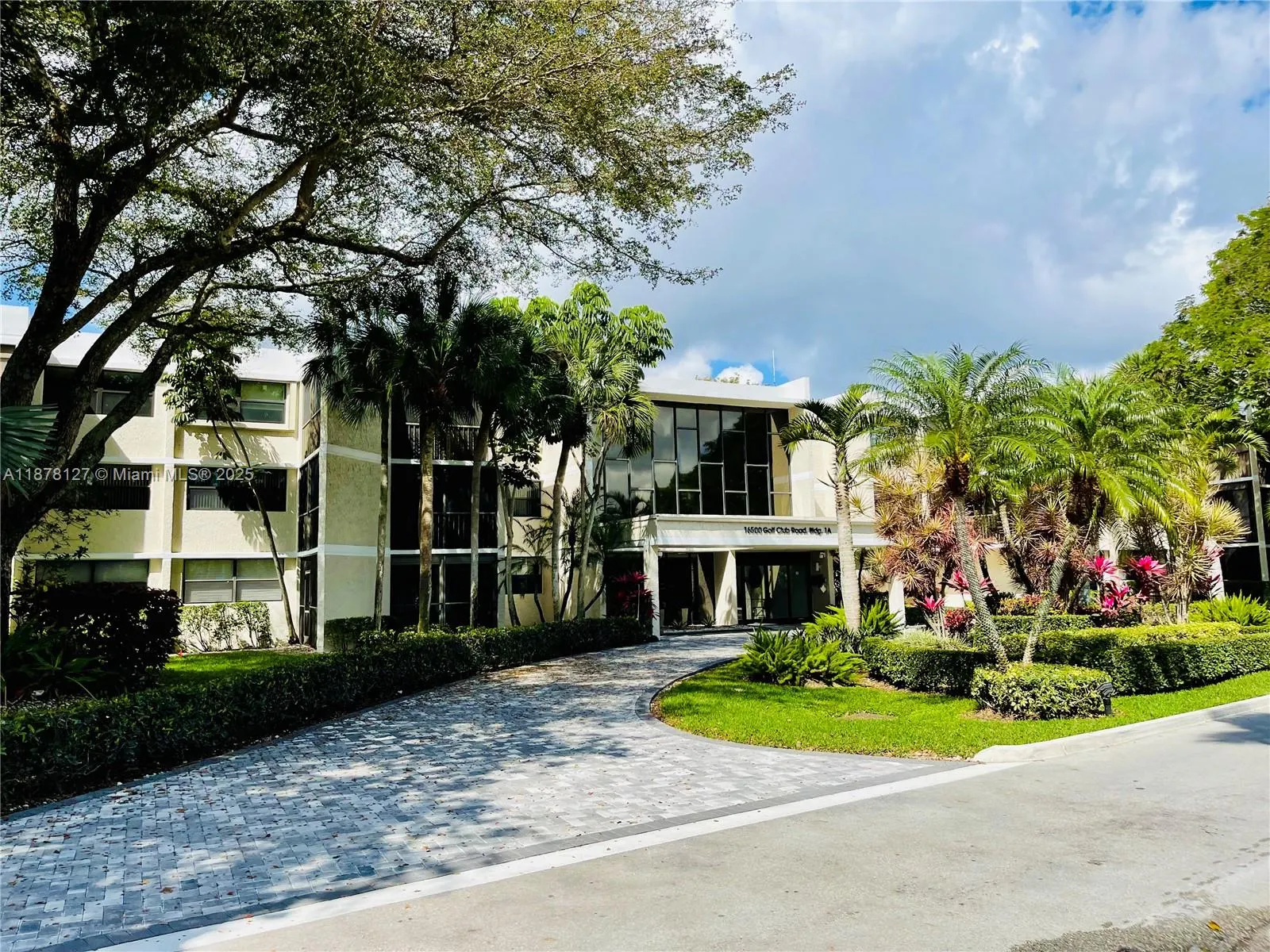 16500 Golf Club Rd, #101