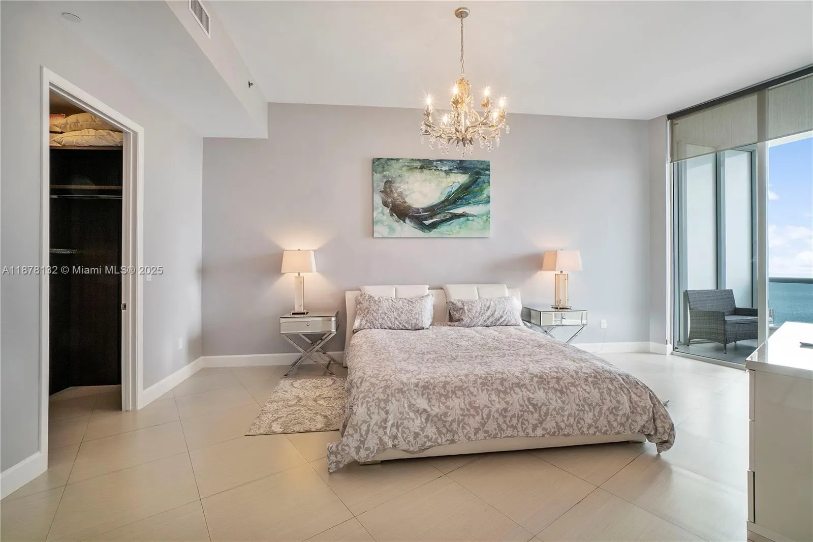 15811 Collins Ave, #3907
