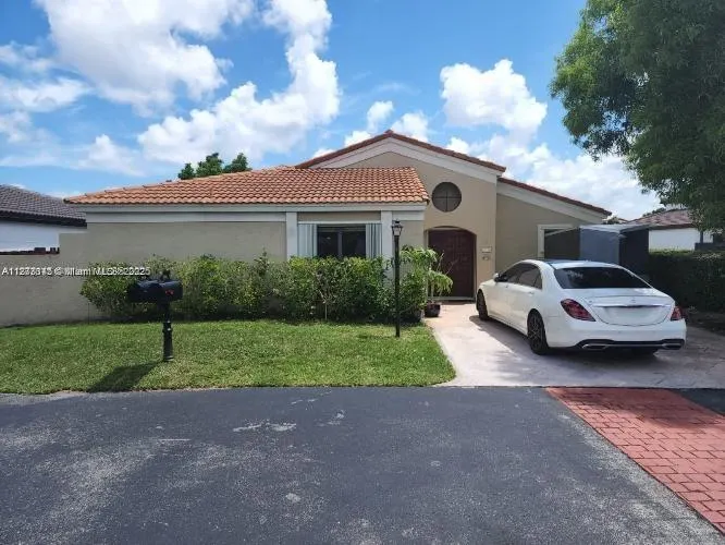 559 SW 88th Pl E
