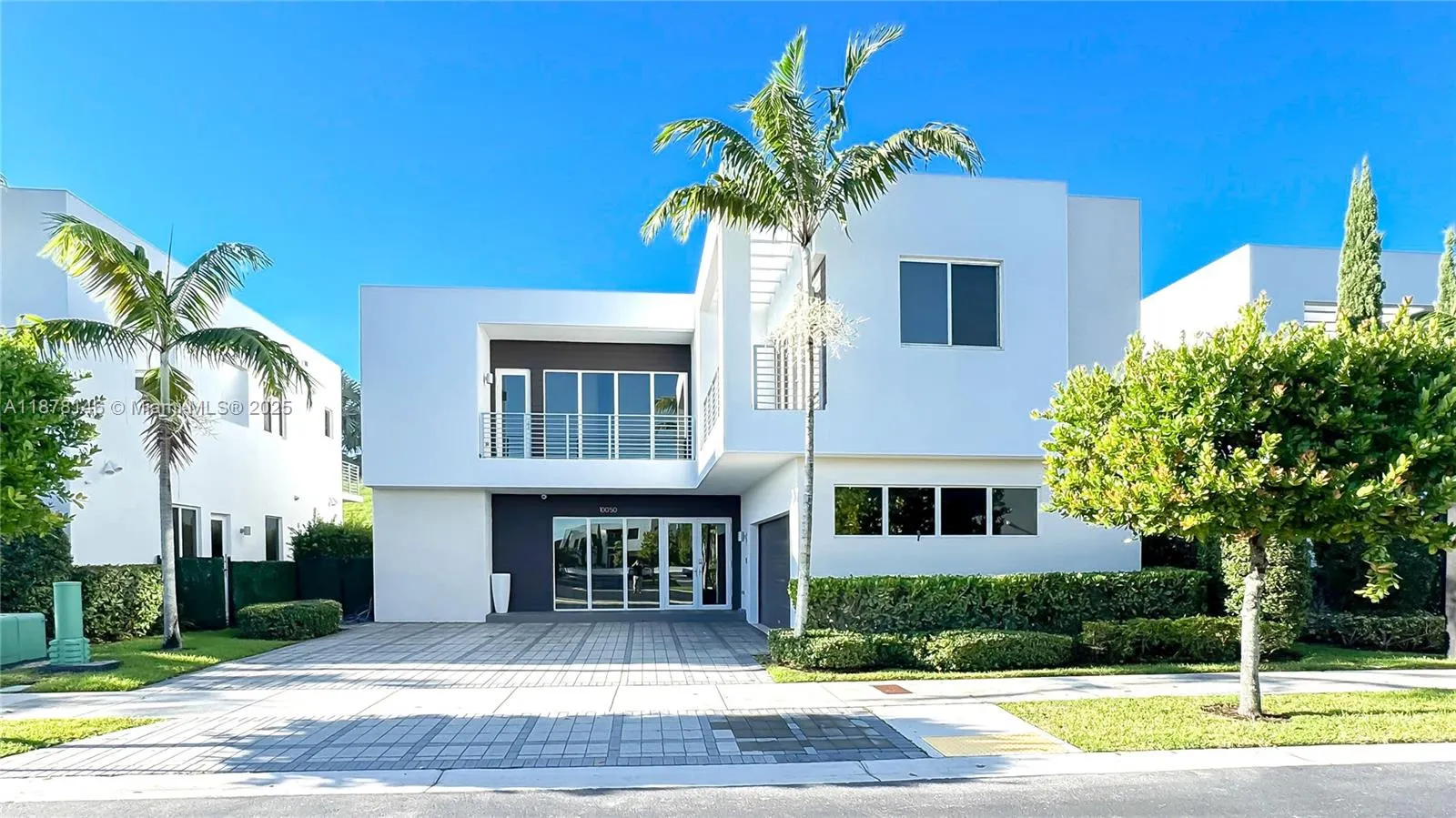 10050 NW 74th Ter