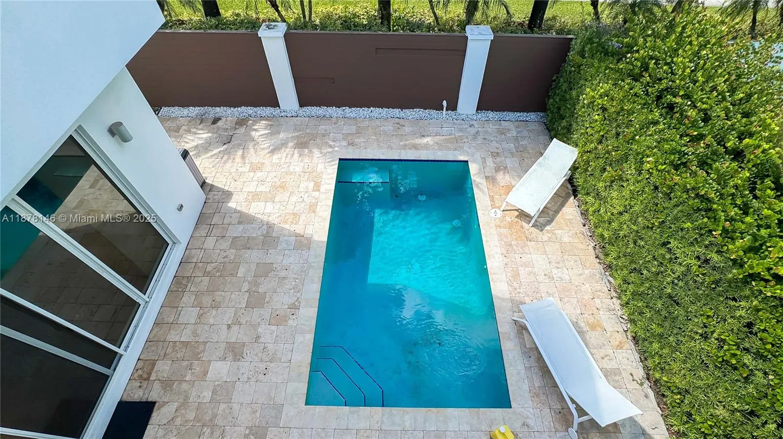 10050 NW 74th Ter