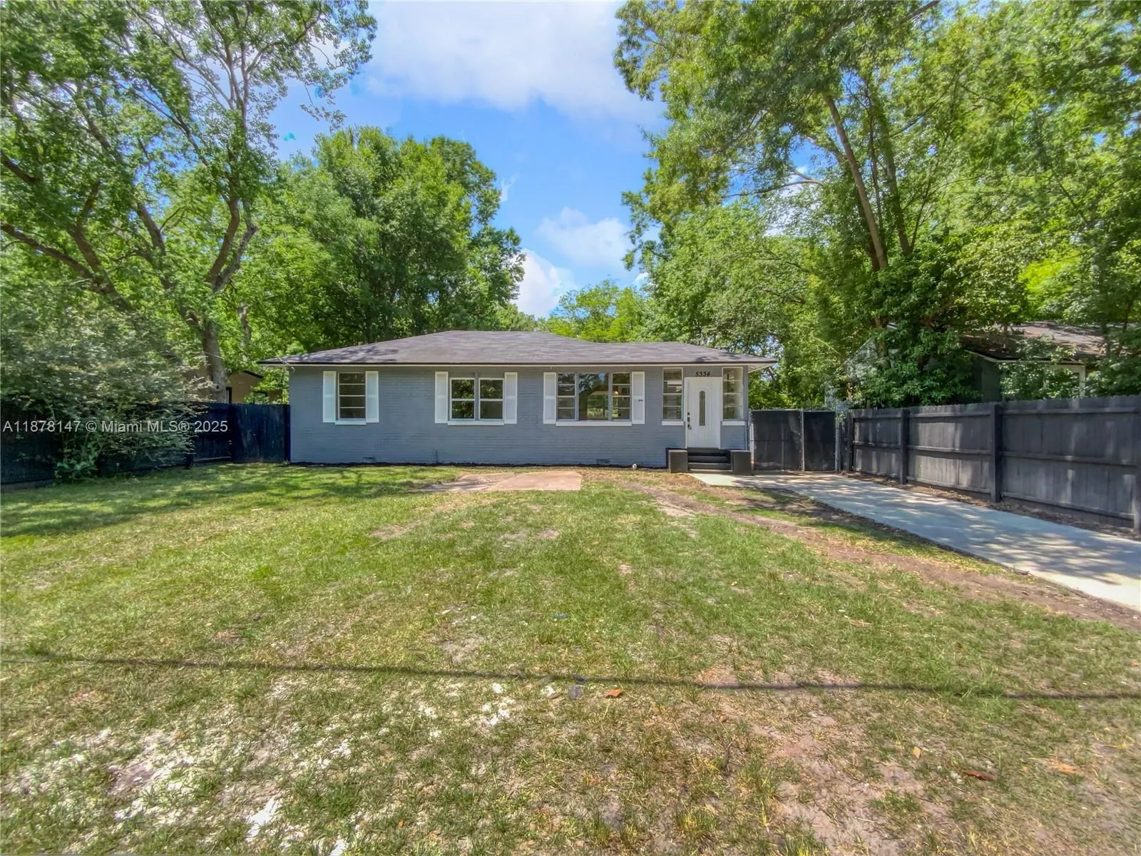 5334 Mays Dr