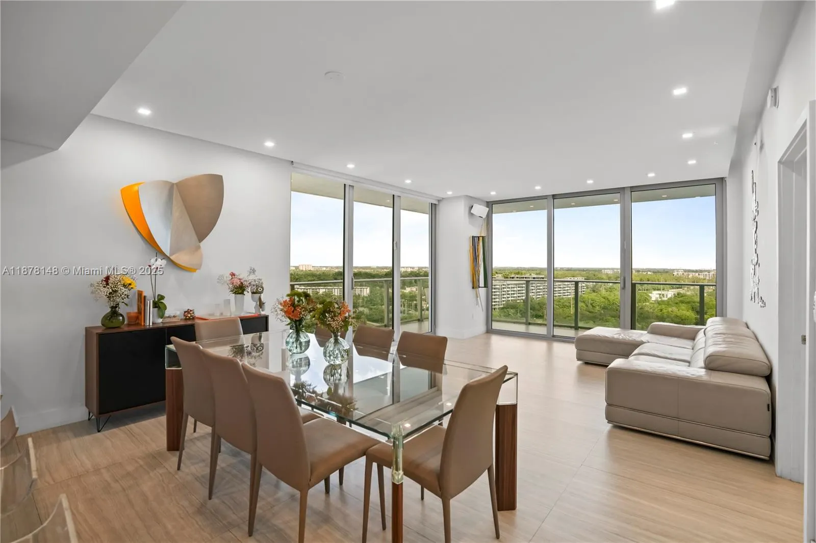16385 Biscayne Blvd, #1601