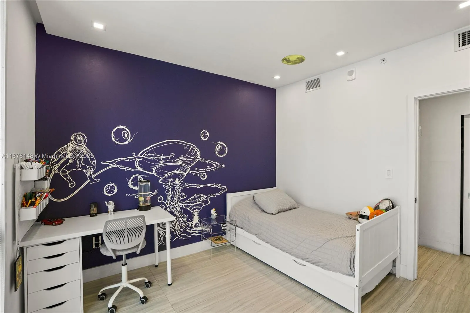 16385 Biscayne Blvd, #1601