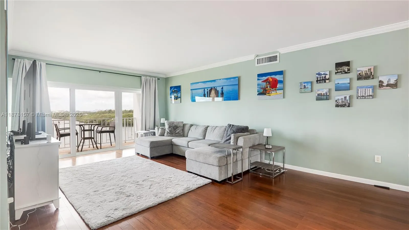 500 Bayview Dr, #732