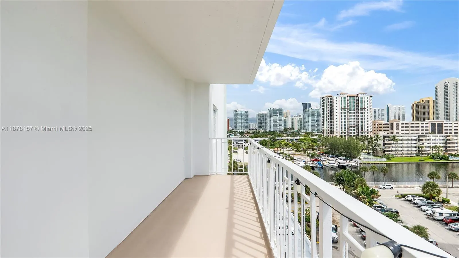 500 Bayview Dr, #732