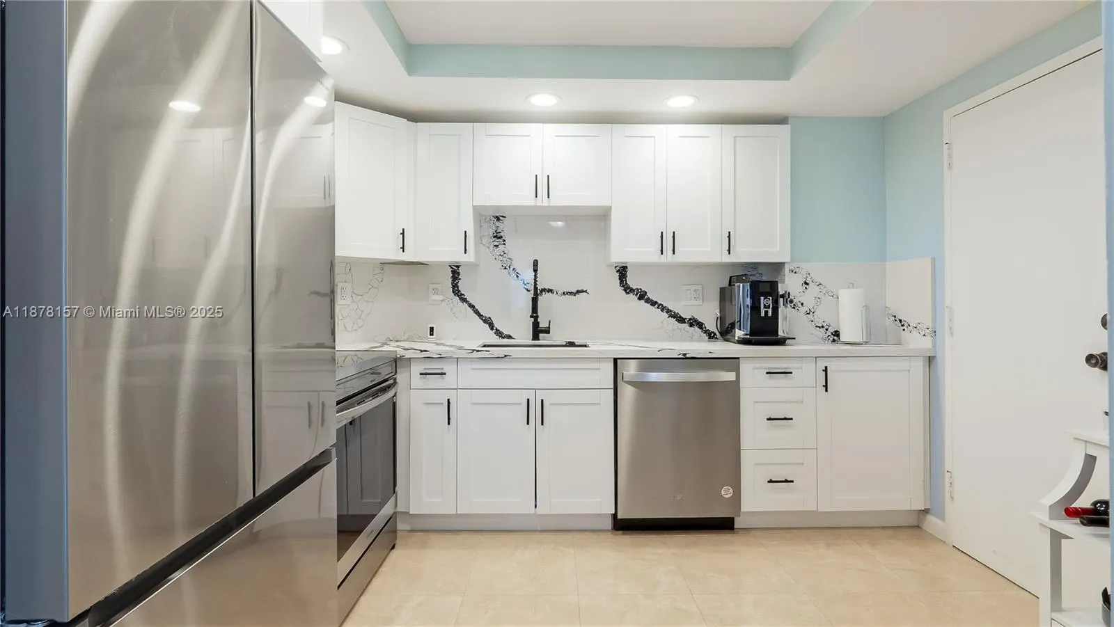 500 Bayview Dr, #732