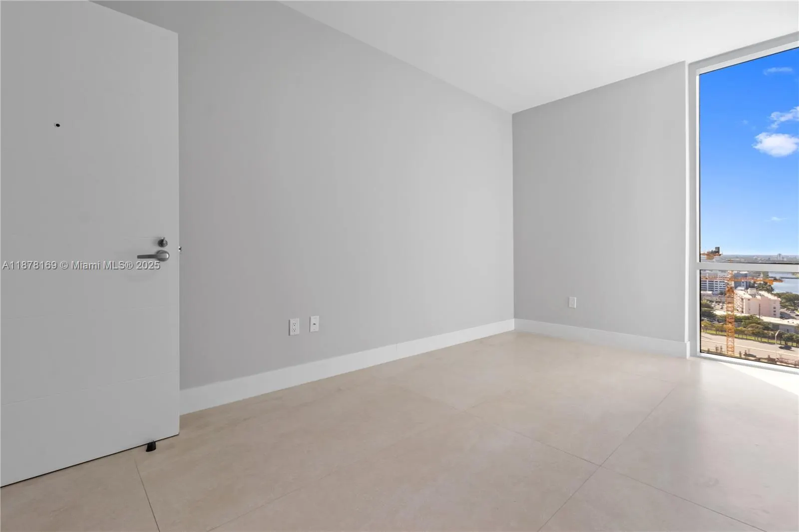 16385 Biscayne Blvd, #1921