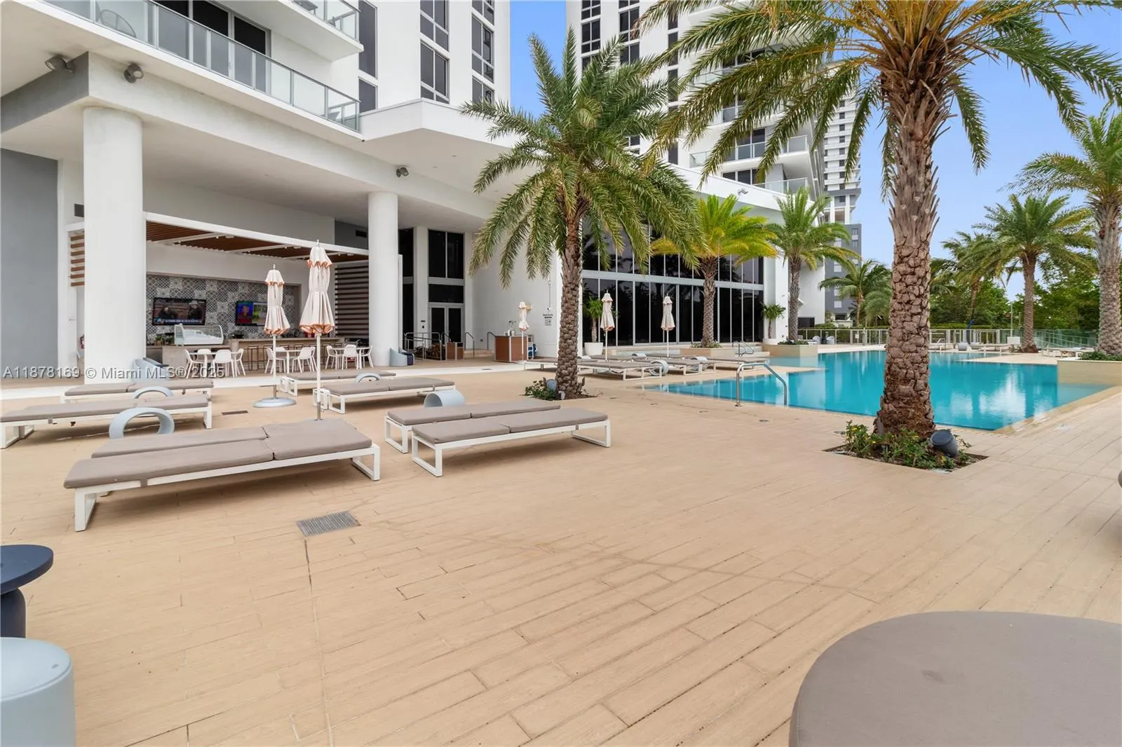 16385 Biscayne Blvd, #1921