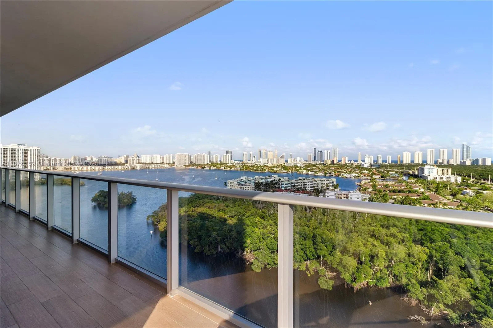 16385 Biscayne Blvd, #1921