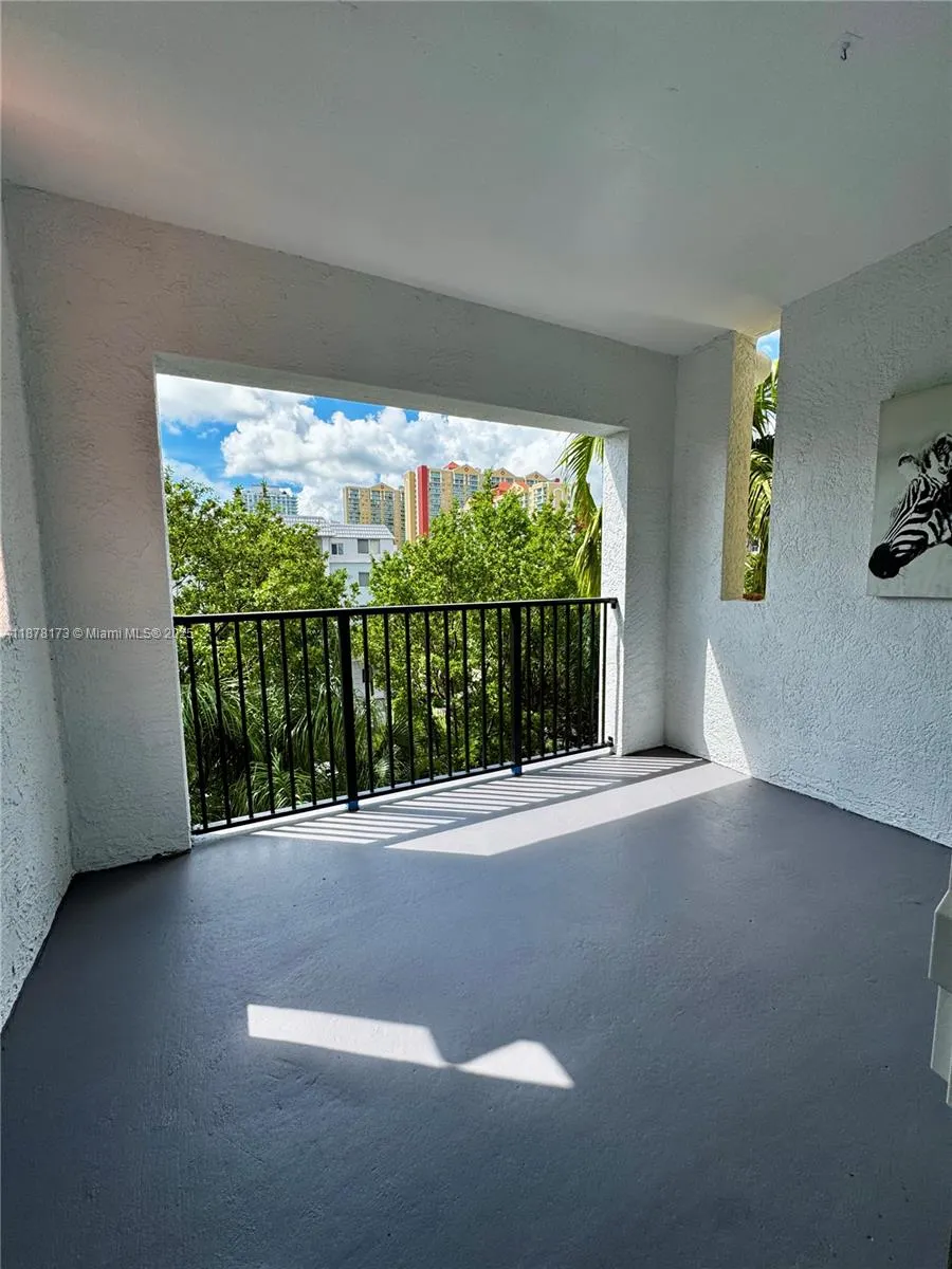 17125 N Bay Rd, #3508