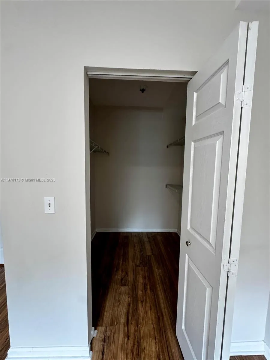 17125 N Bay Rd, #3508