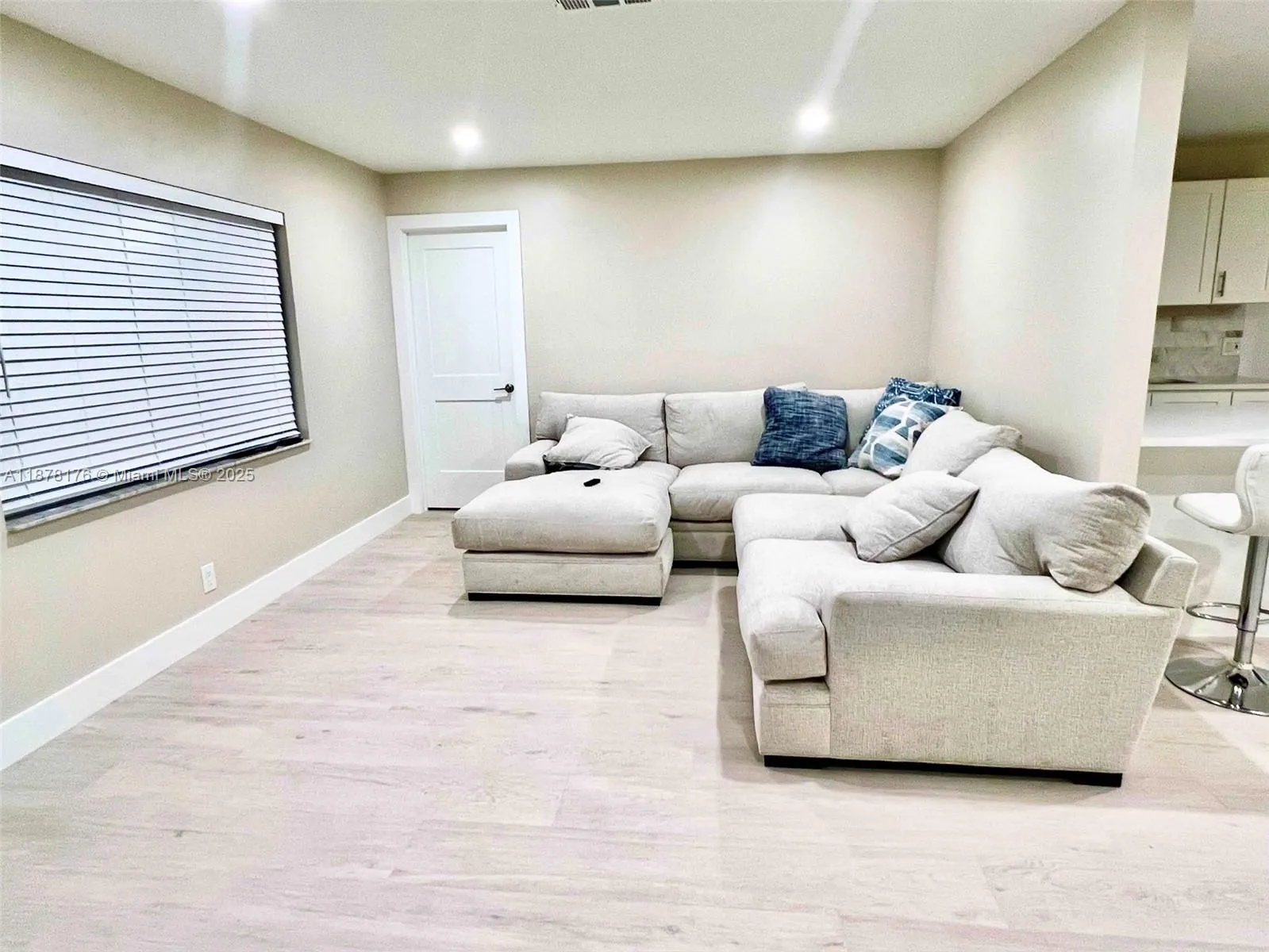 318 SW 76th Ter
