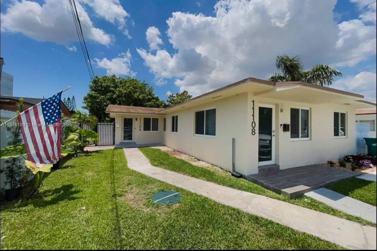 11106 SW 4th St, #11106
