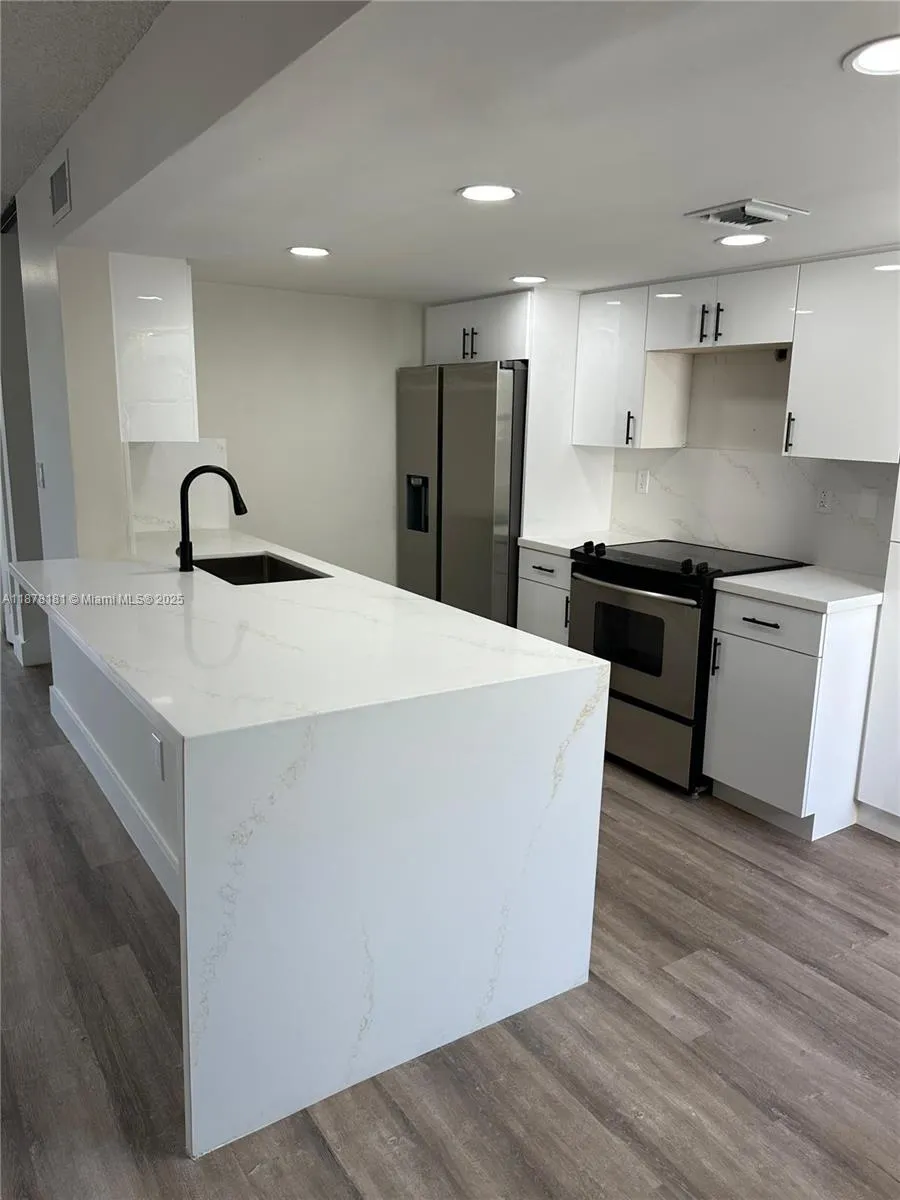 9735 NW 49th Ter, #414