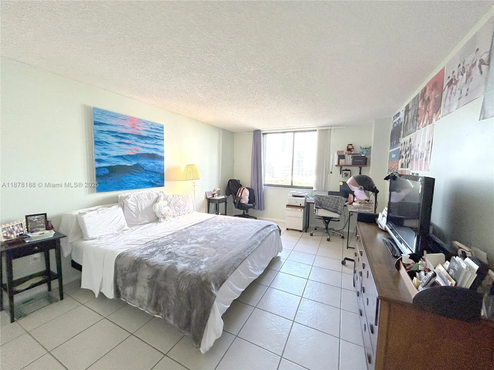 540 Brickell Key Dr, #811