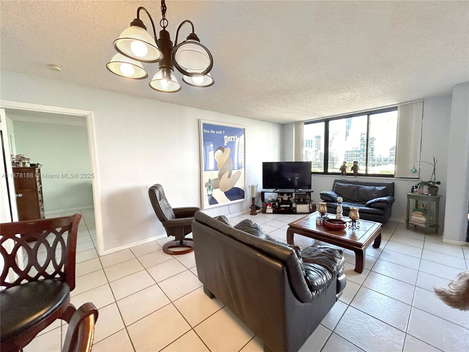 540 Brickell Key Dr, #811