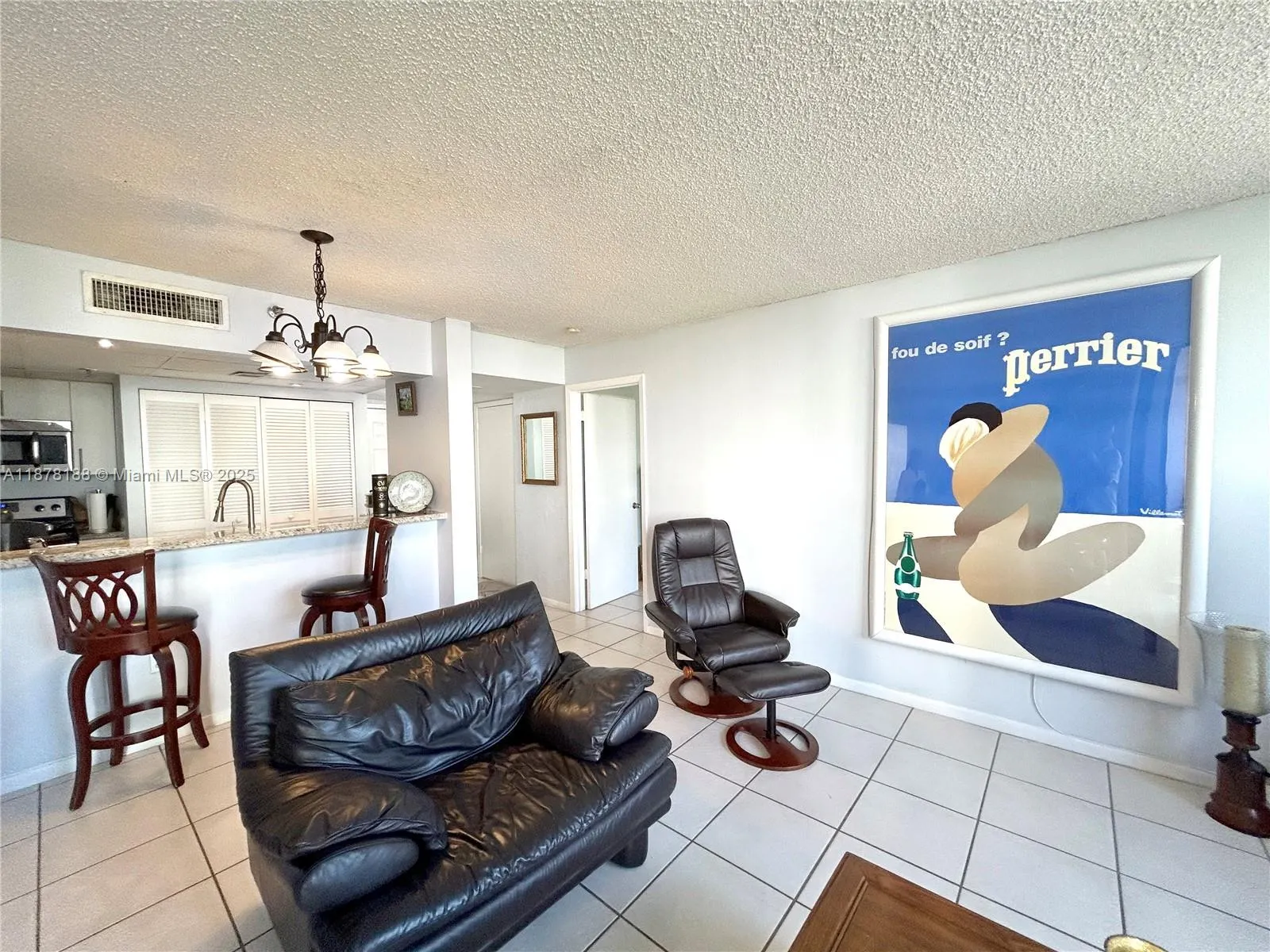 540 Brickell Key Dr, #811
