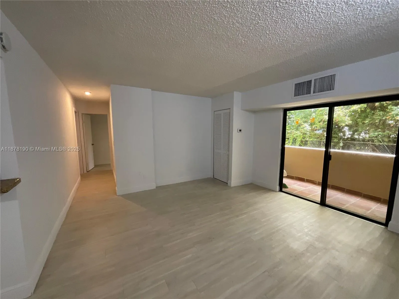 2201 Brickell Ave, #25
