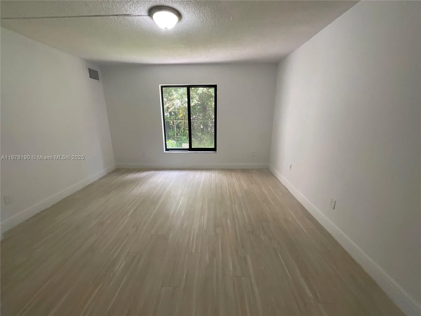 2201 Brickell Ave, #25