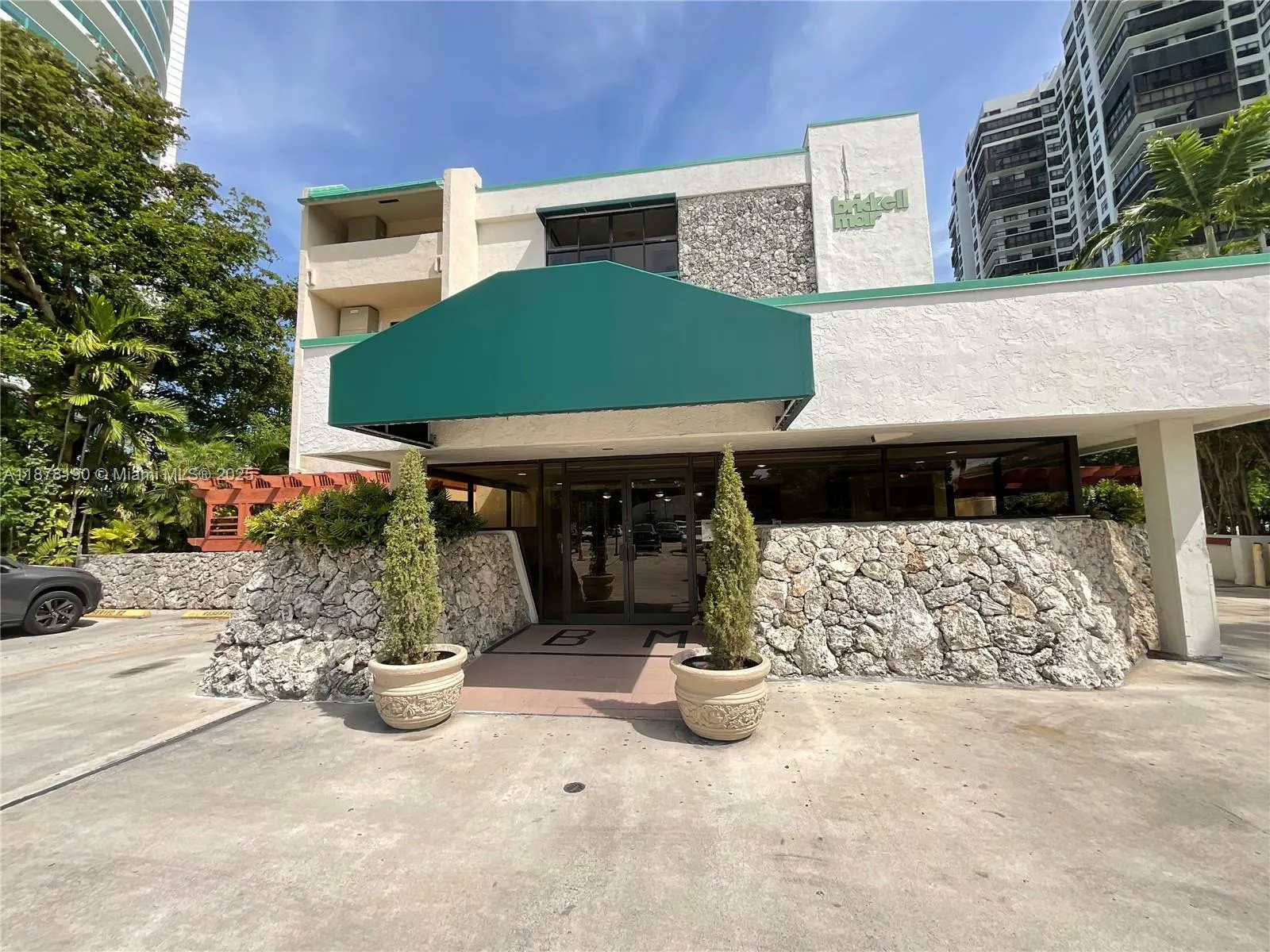2201 Brickell Ave, #25