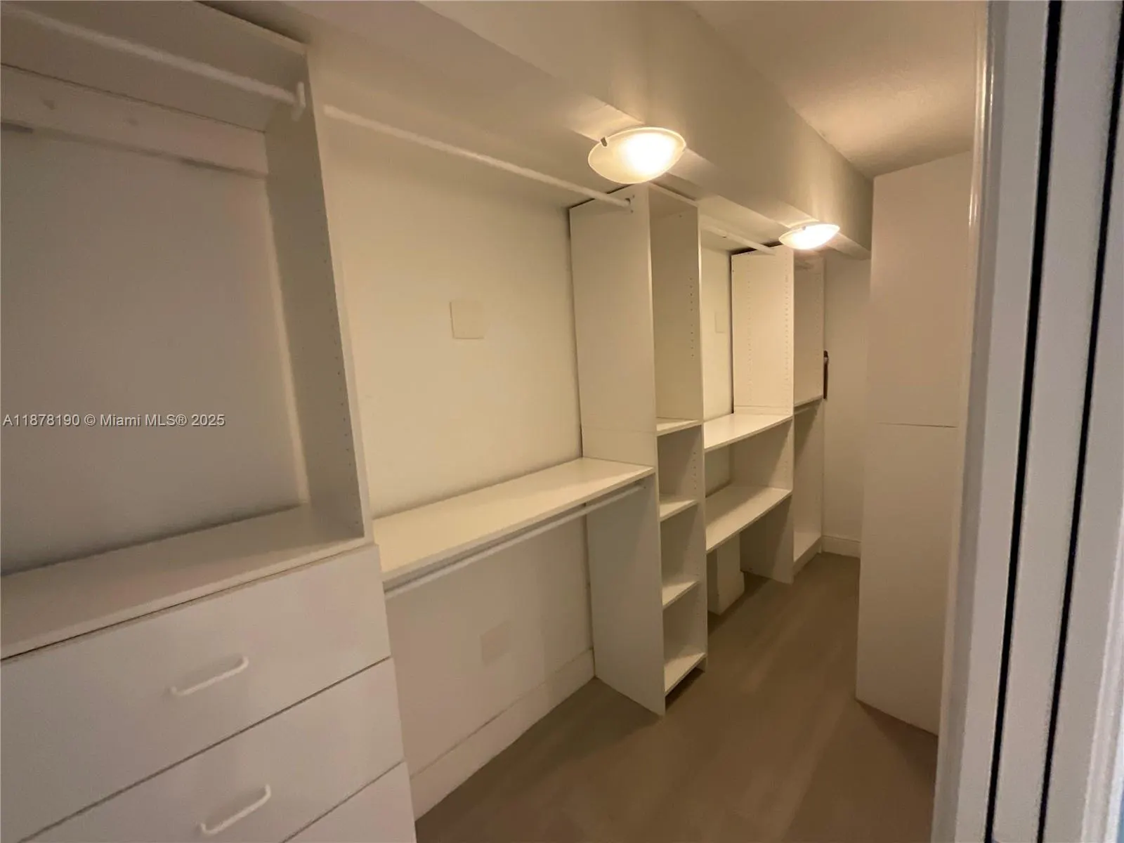 2201 Brickell Ave, #25