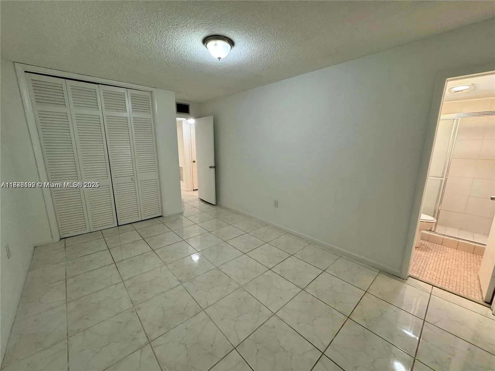 2005 Jefferson St, #205