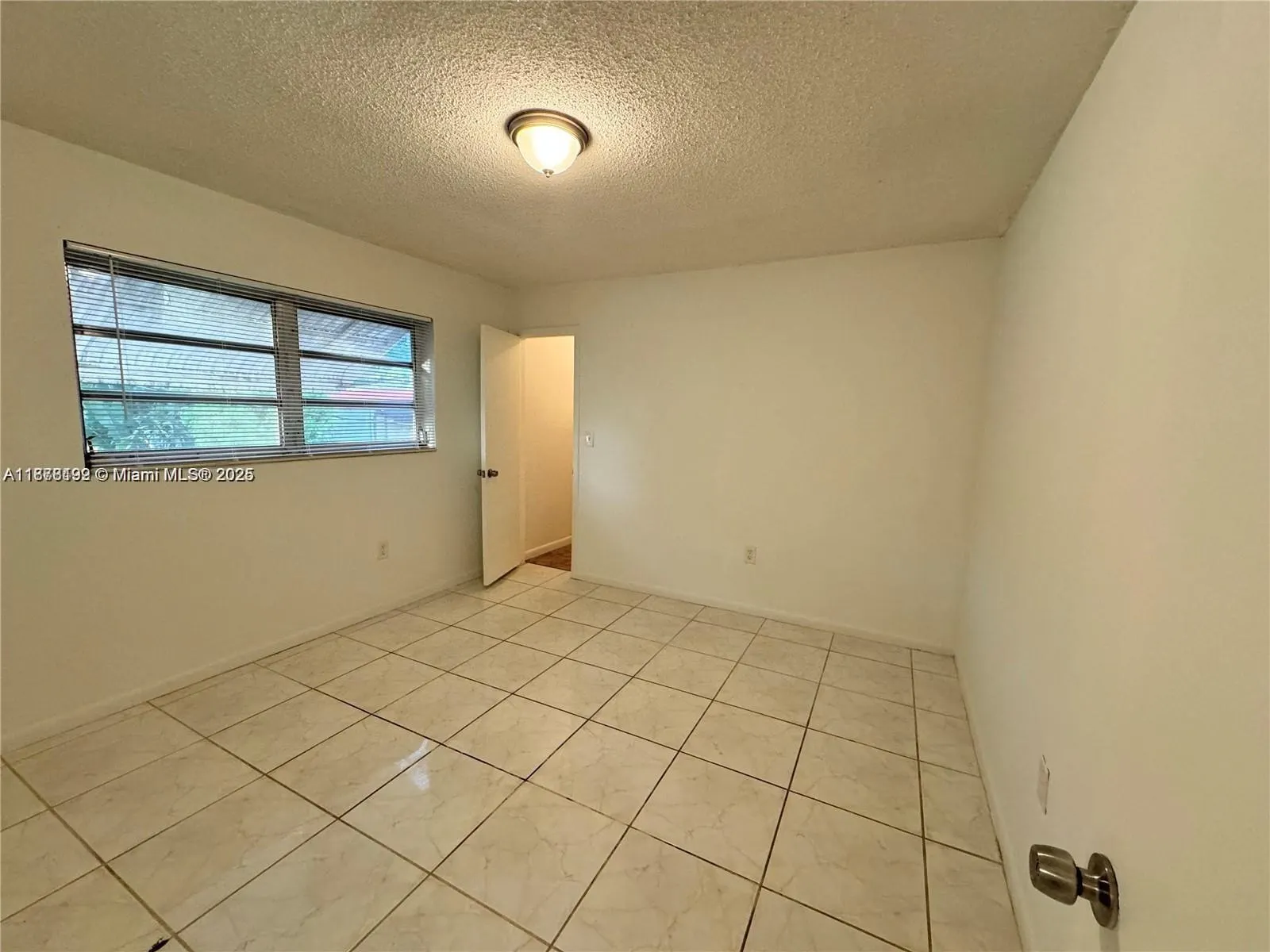2005 Jefferson St, #205