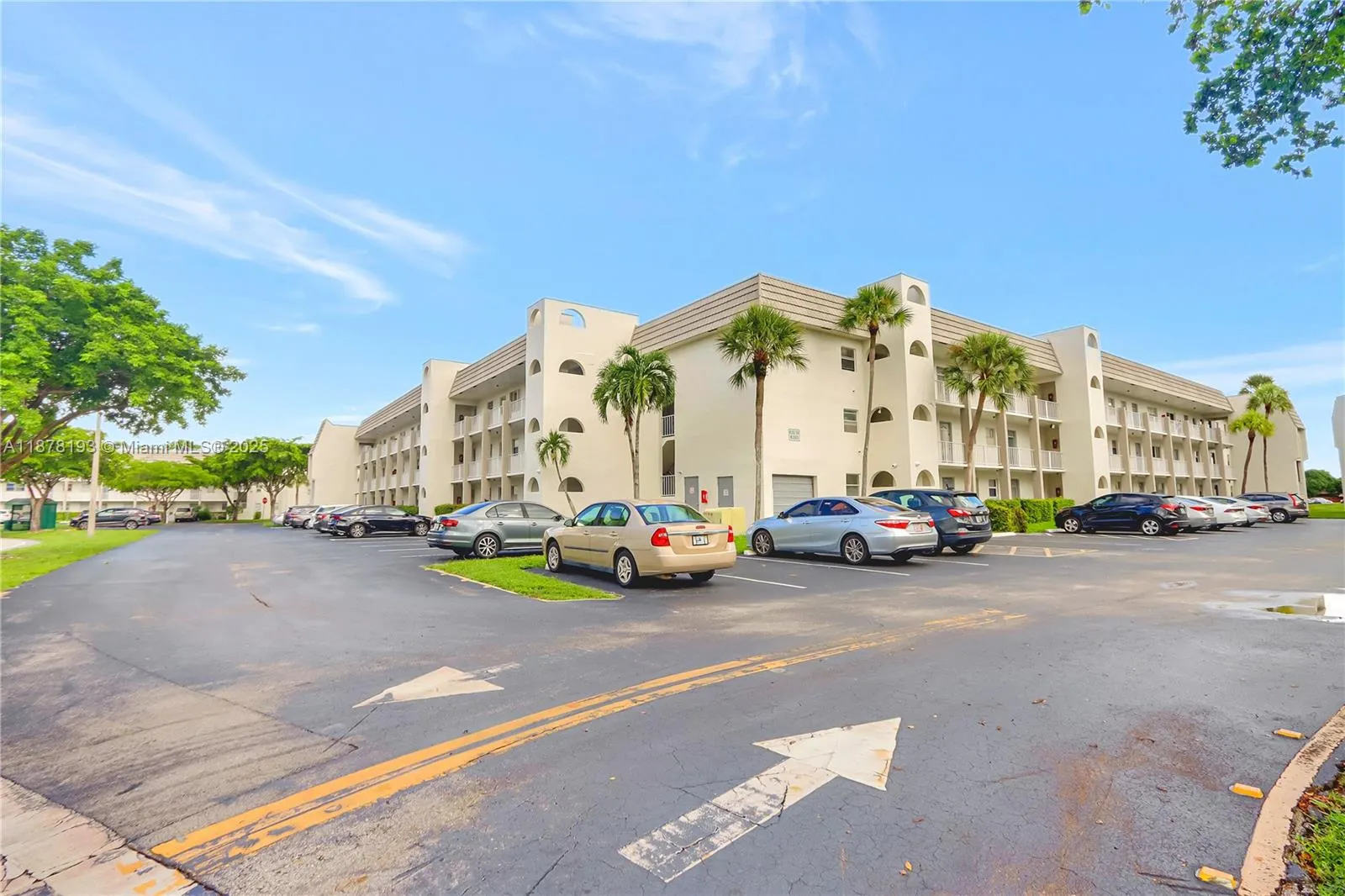 8350 Sunrise Lakes Blvd, #205