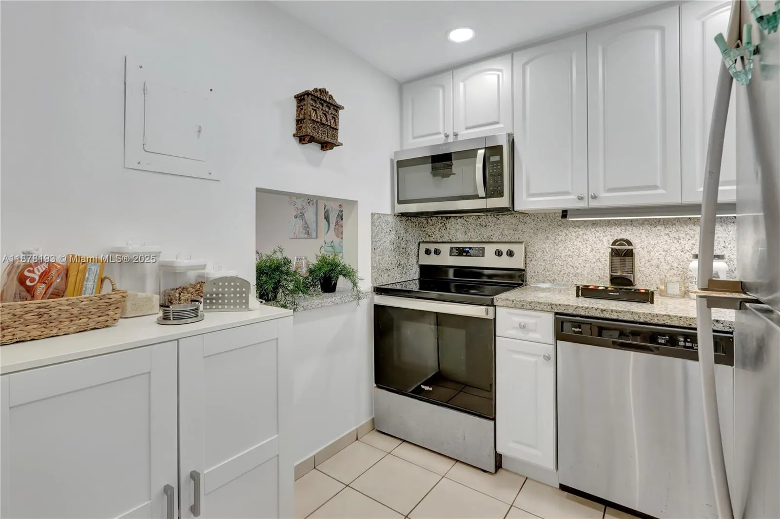 8350 Sunrise Lakes Blvd, #205