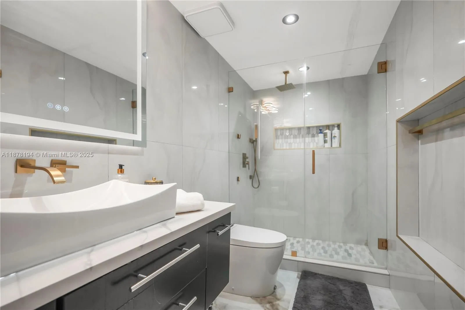 3800 S Ocean Dr, #407