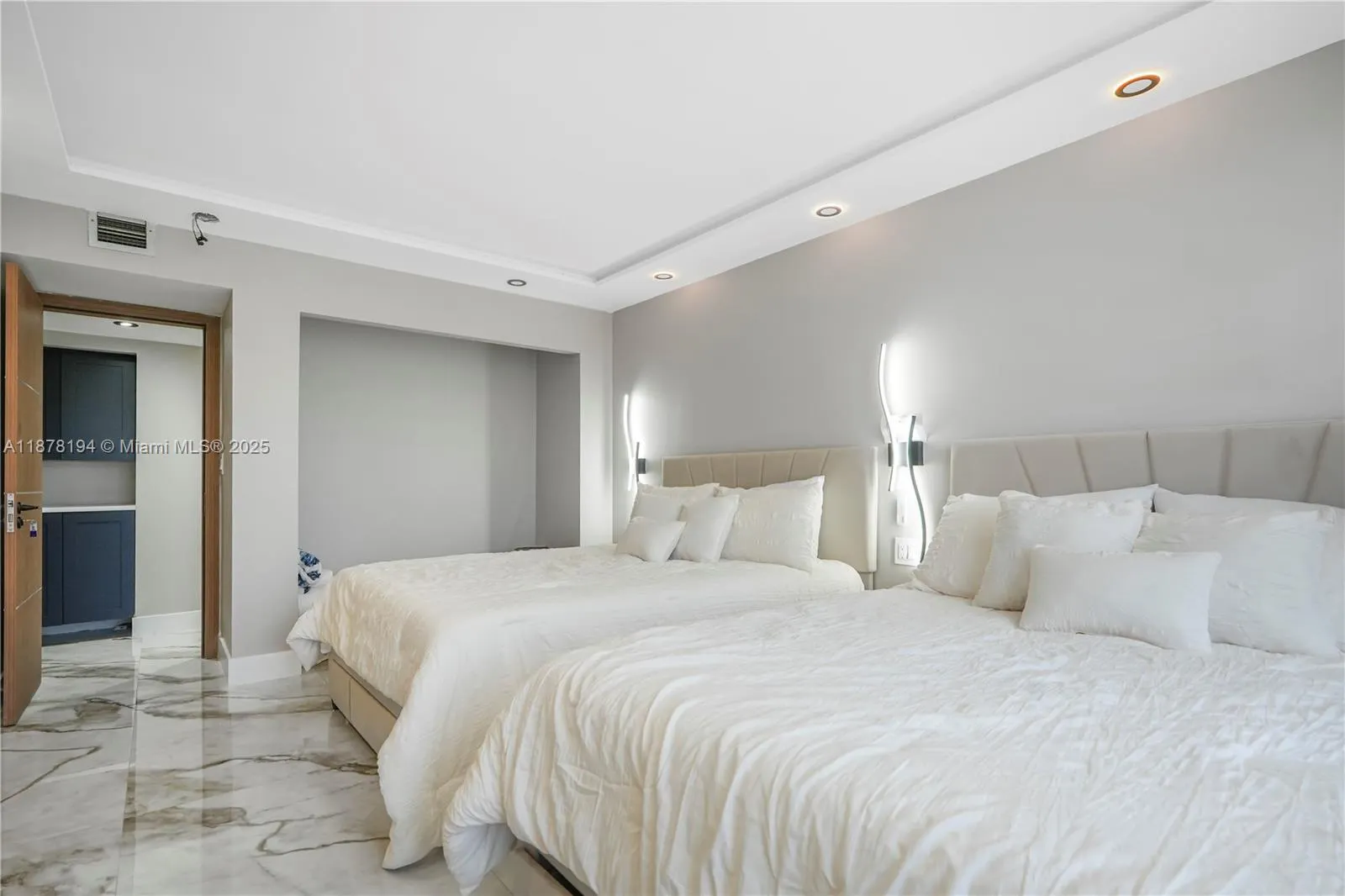 3800 S Ocean Dr, #407