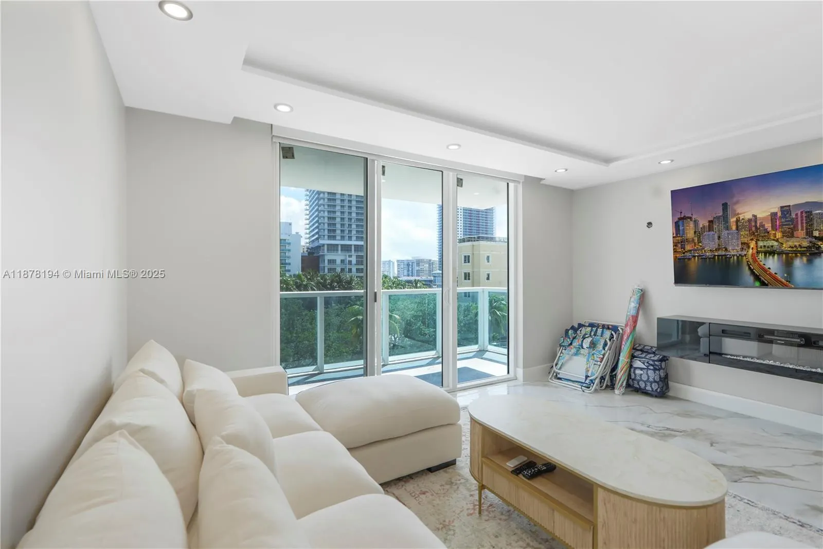 3800 S Ocean Dr, #407
