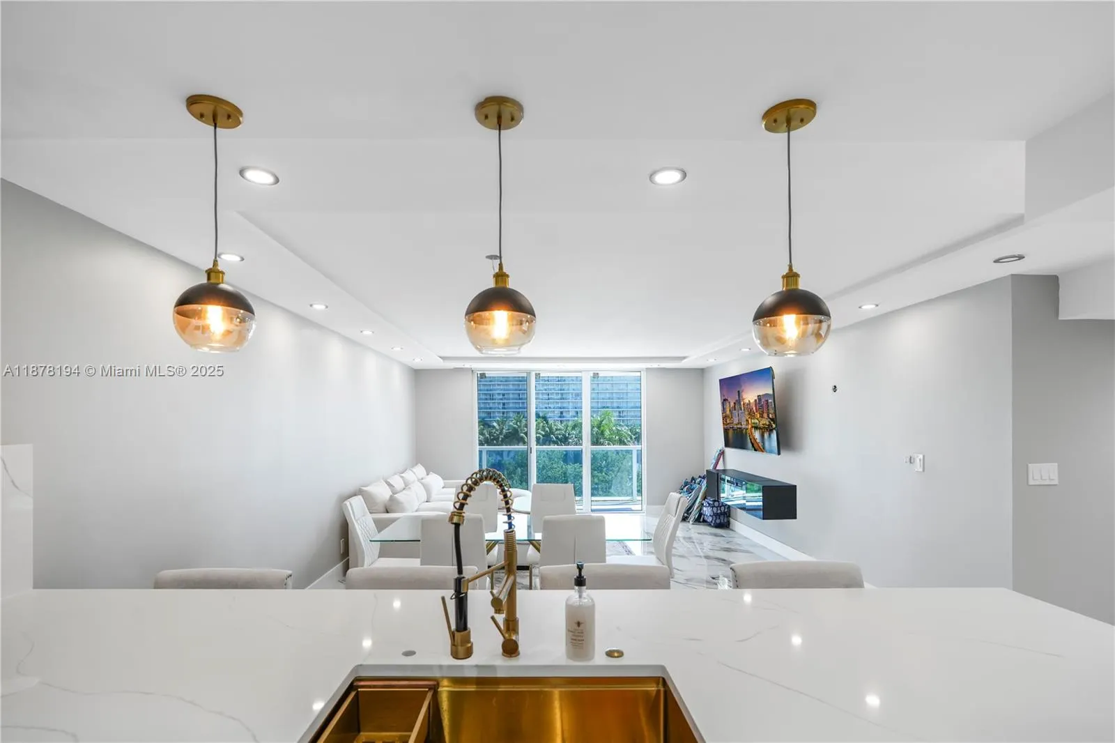 3800 S Ocean Dr, #407