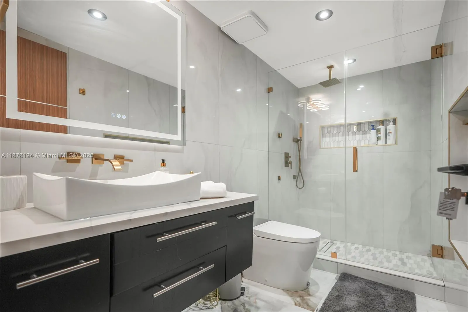 3800 S Ocean Dr, #407