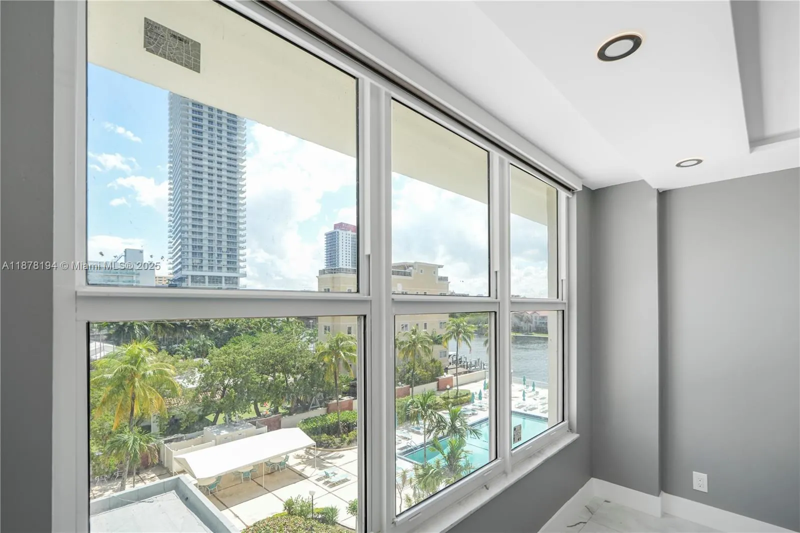 3800 S Ocean Dr, #407