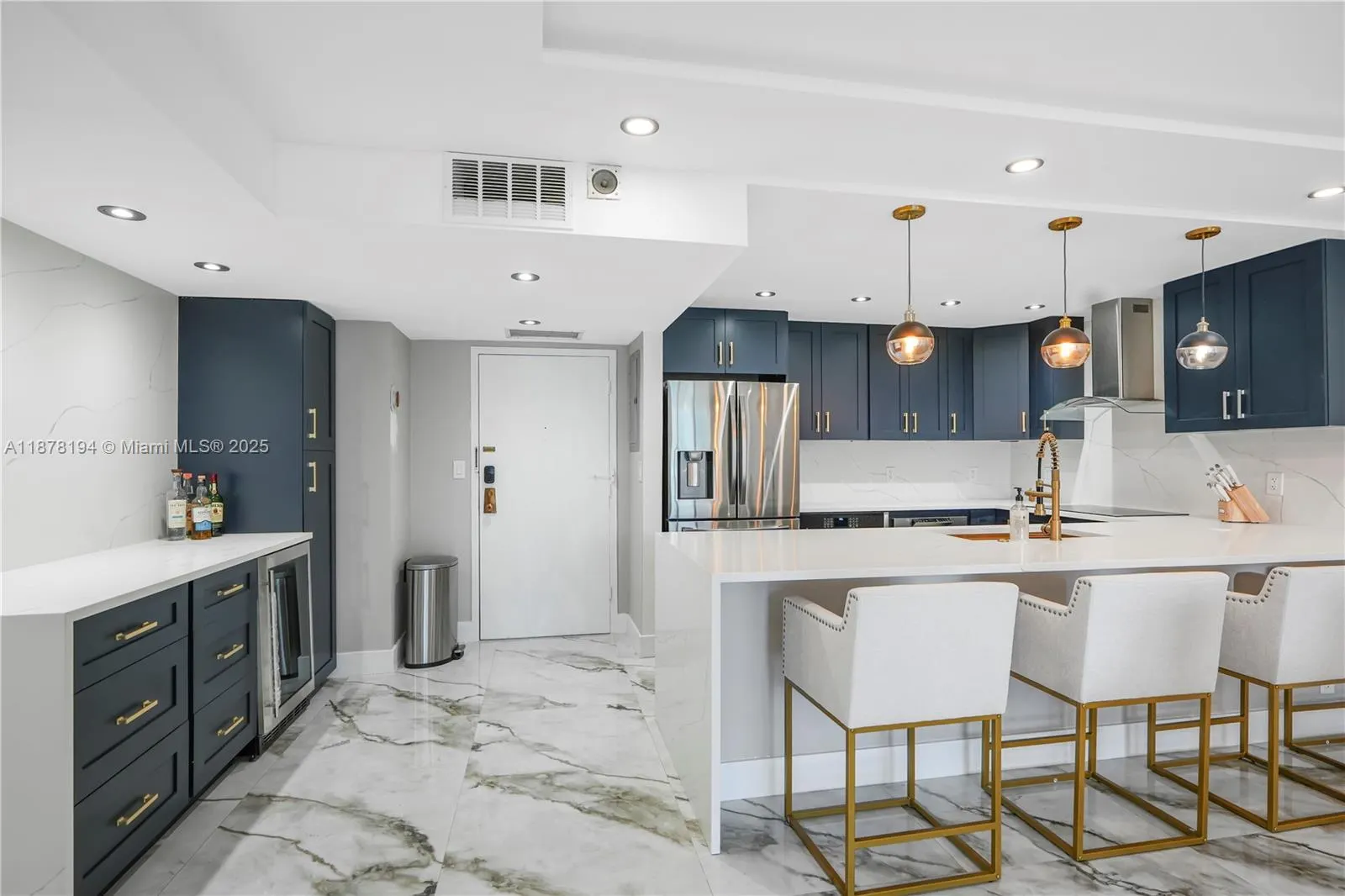 3800 S Ocean Dr, #407