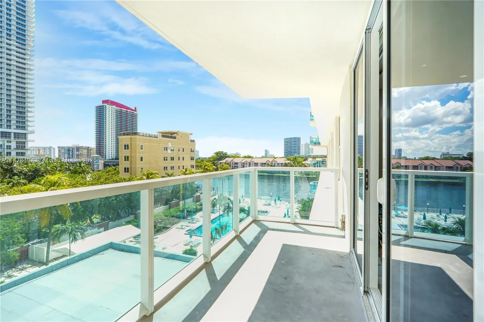 3800 S Ocean Dr, #407