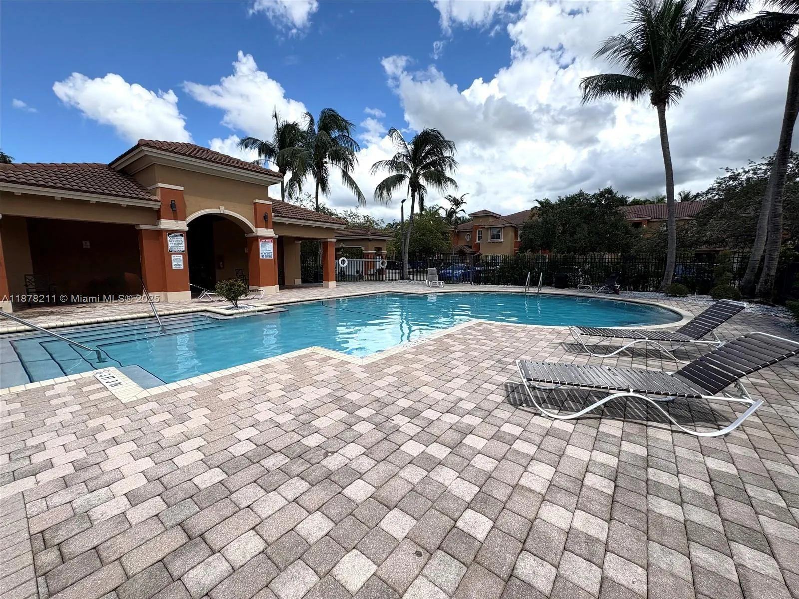 2621 SW 121st Ter, #711