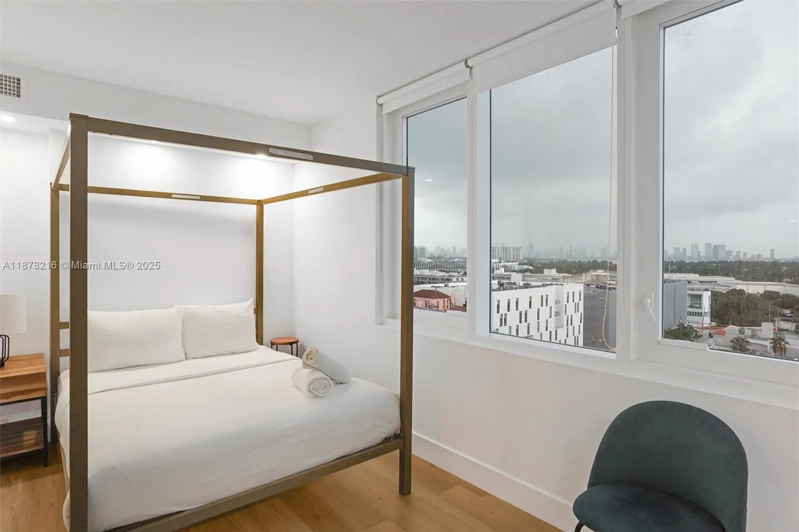 2301 Collins Ave, #1135