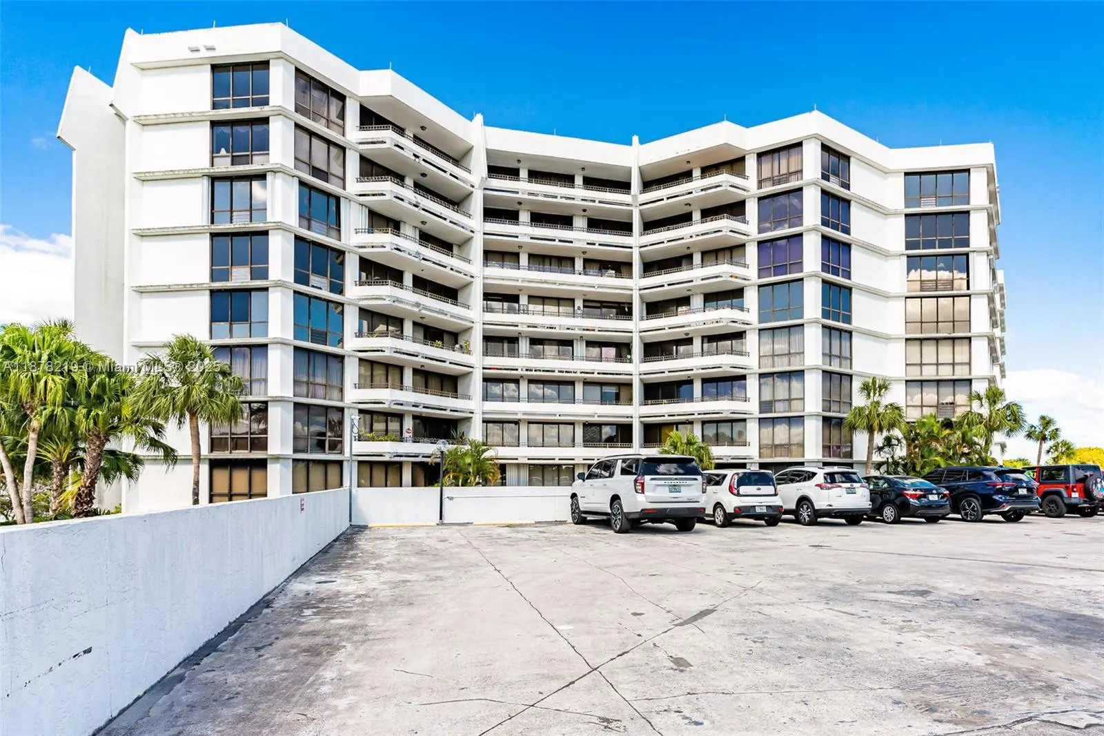 13951 Kendale Lakes Cir, #307A