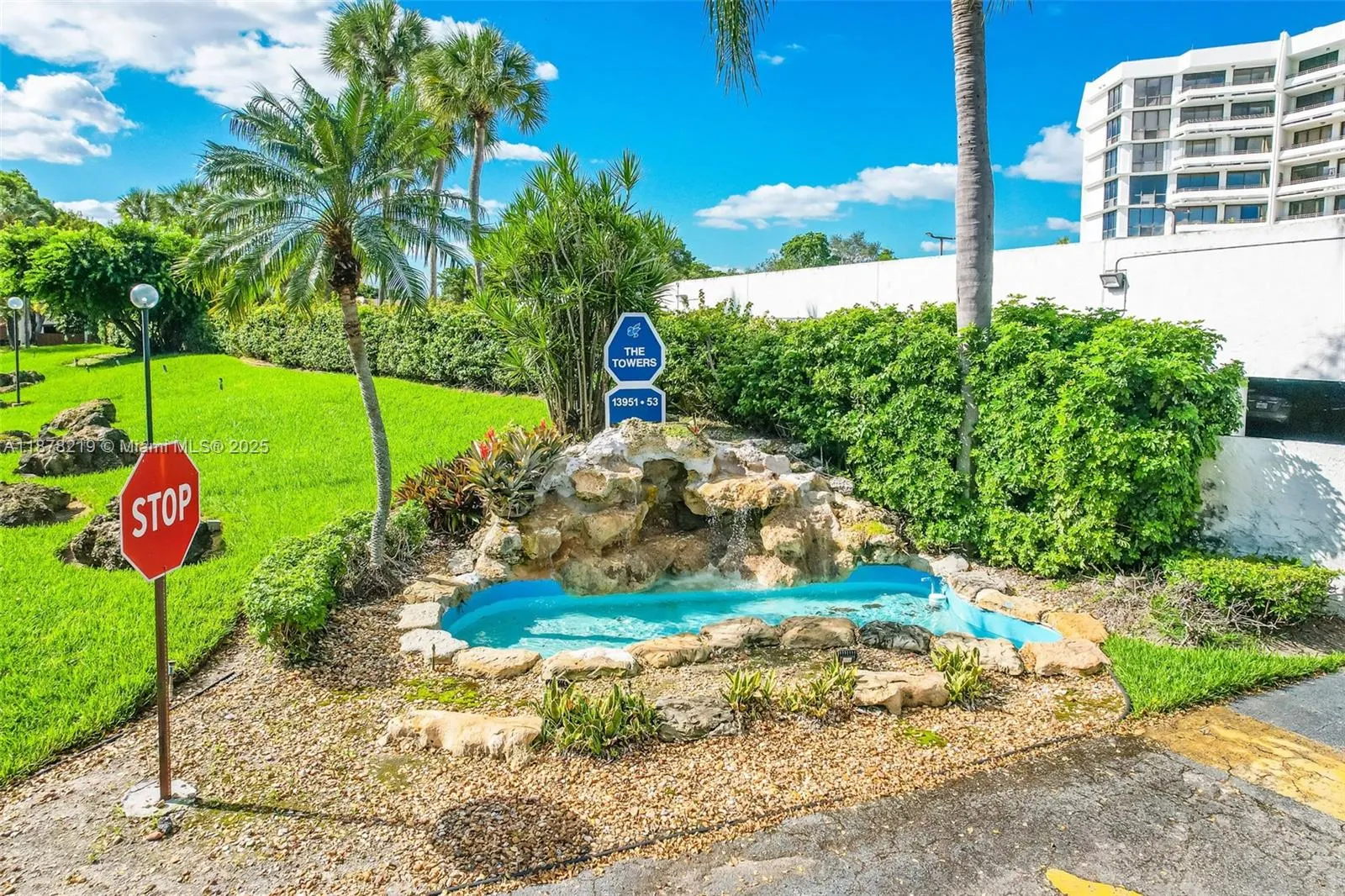13951 Kendale Lakes Cir, #307A