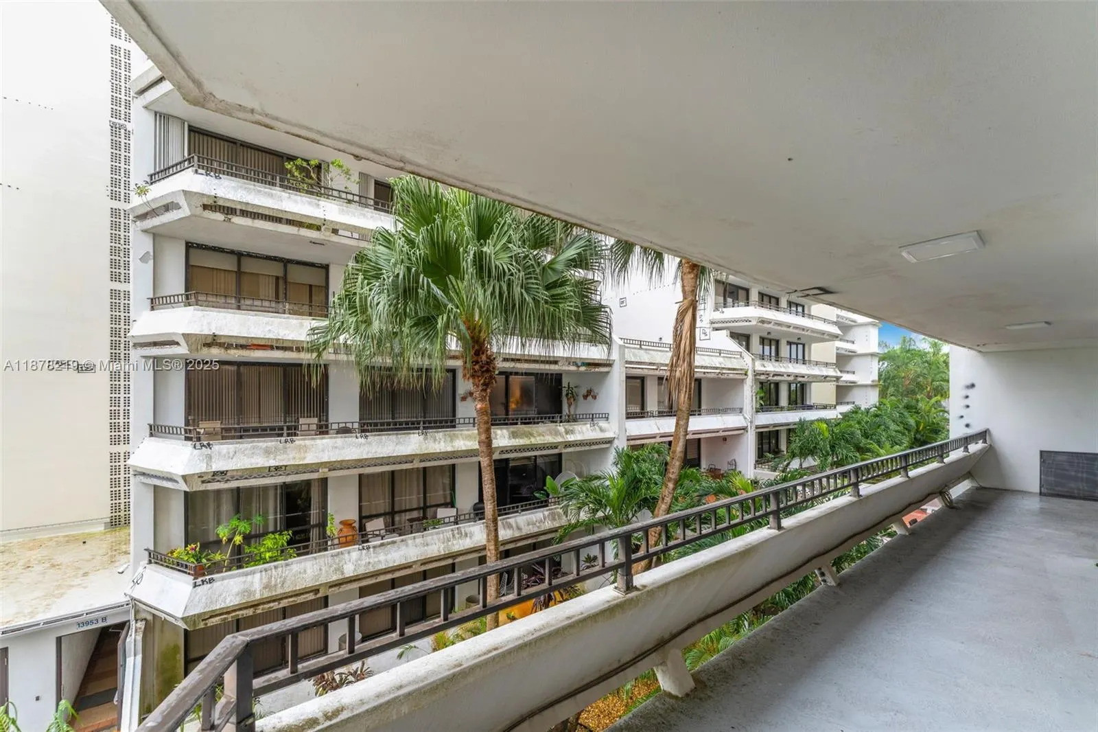 13951 Kendale Lakes Cir, #307A
