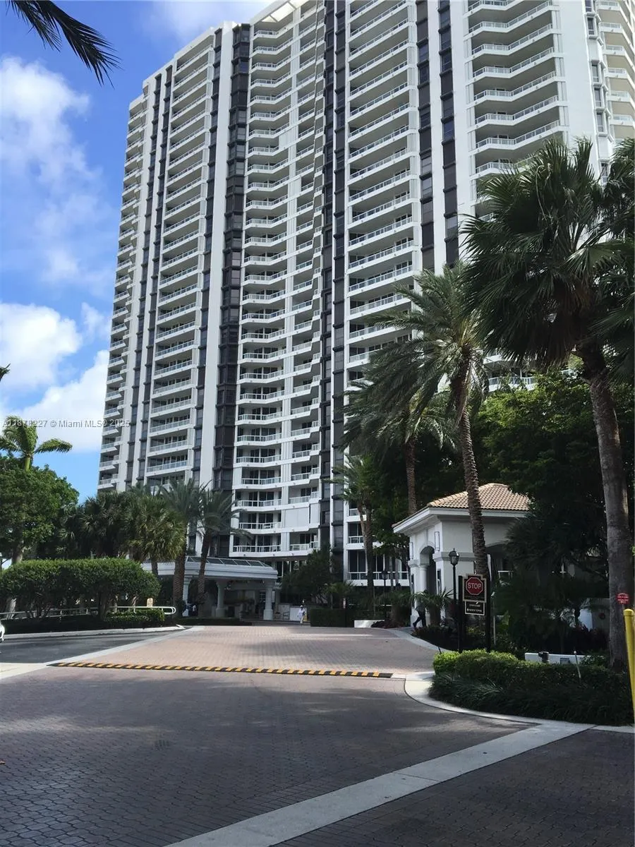 21055 NE Yacht Club Dr, #1603