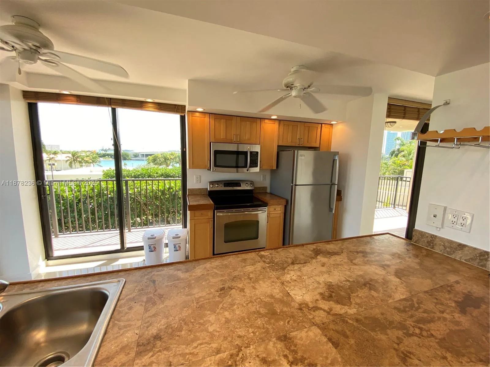 801 N VENETIAN DRIVE, #202